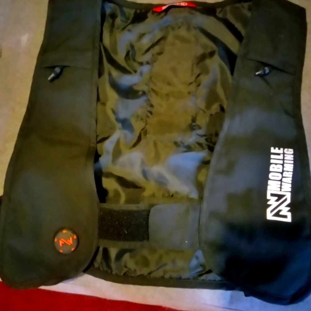 Mobile warming body warming vest, BRAND NEW, a very HOT ITEM. Unisex